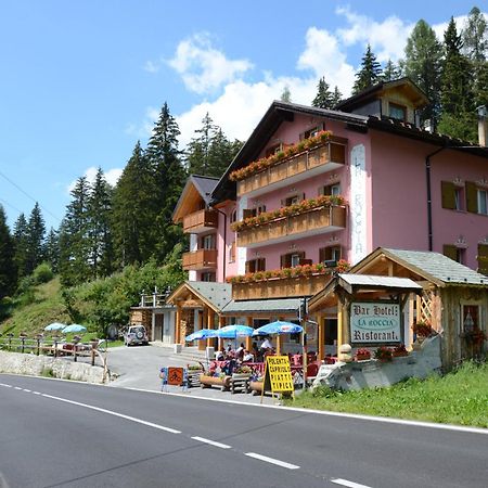 Hotel La Roccia Passo del Tonale Luaran gambar