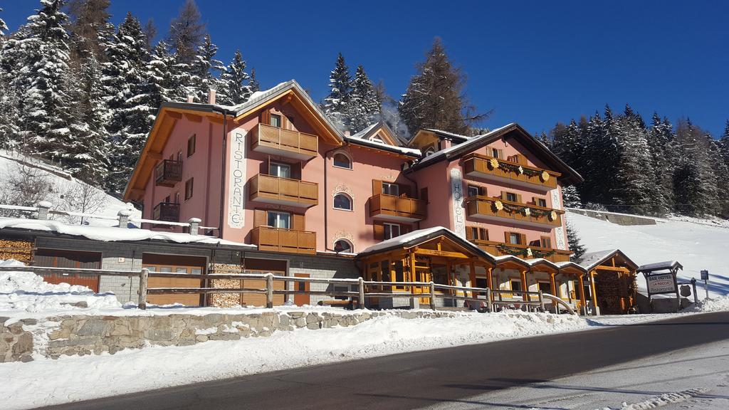 Hotel La Roccia Passo del Tonale Luaran gambar
