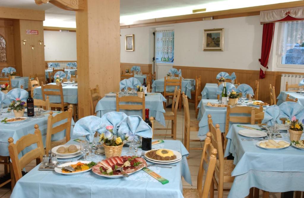 Hotel La Roccia Passo del Tonale Luaran gambar