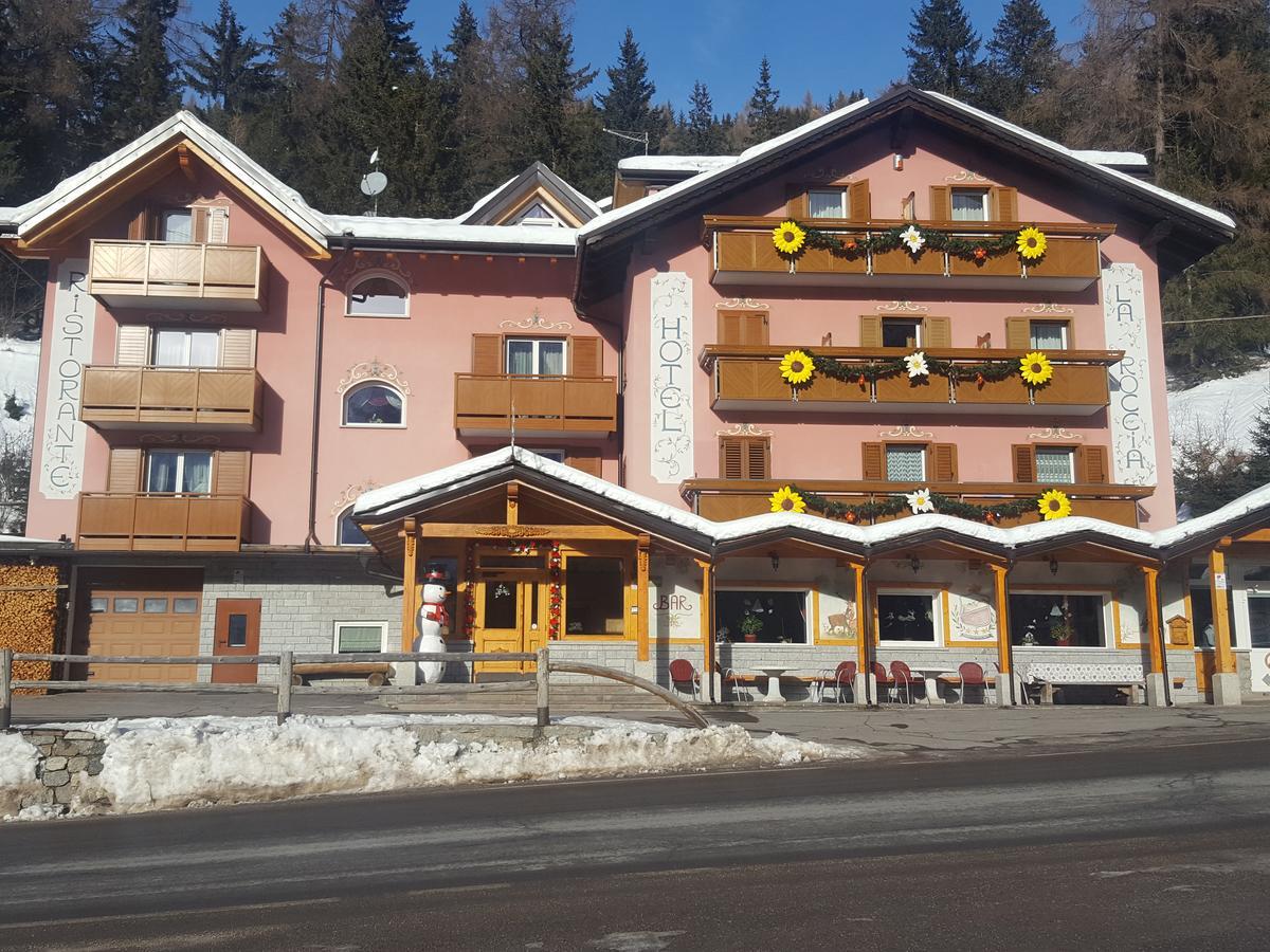 Hotel La Roccia Passo del Tonale Luaran gambar